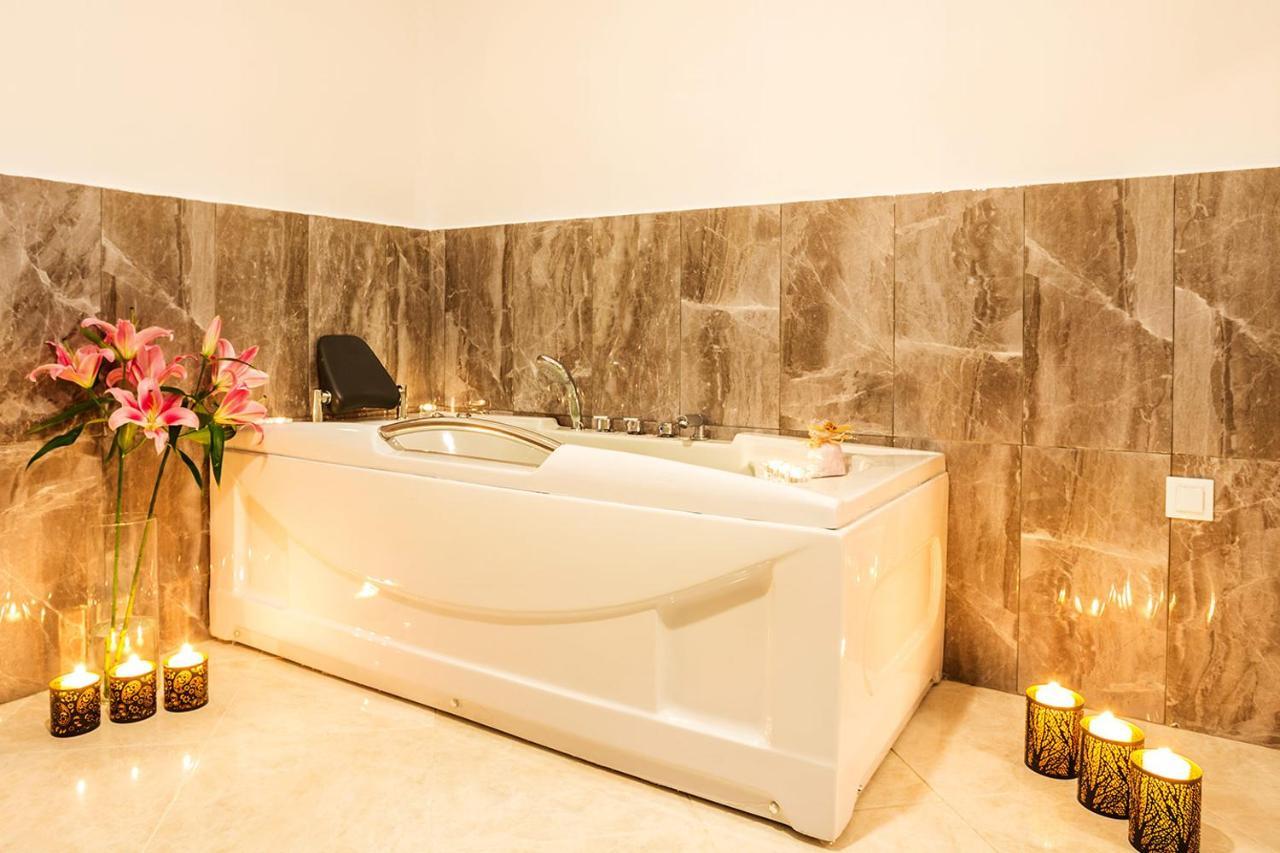 Family Hotel Romantika Βέλινγκραντ Εξωτερικό φωτογραφία