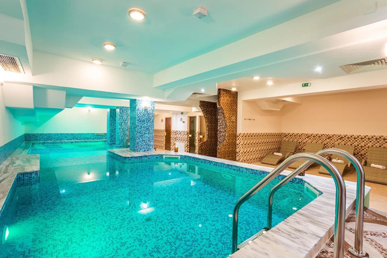 Family Hotel Romantika Βέλινγκραντ Εξωτερικό φωτογραφία