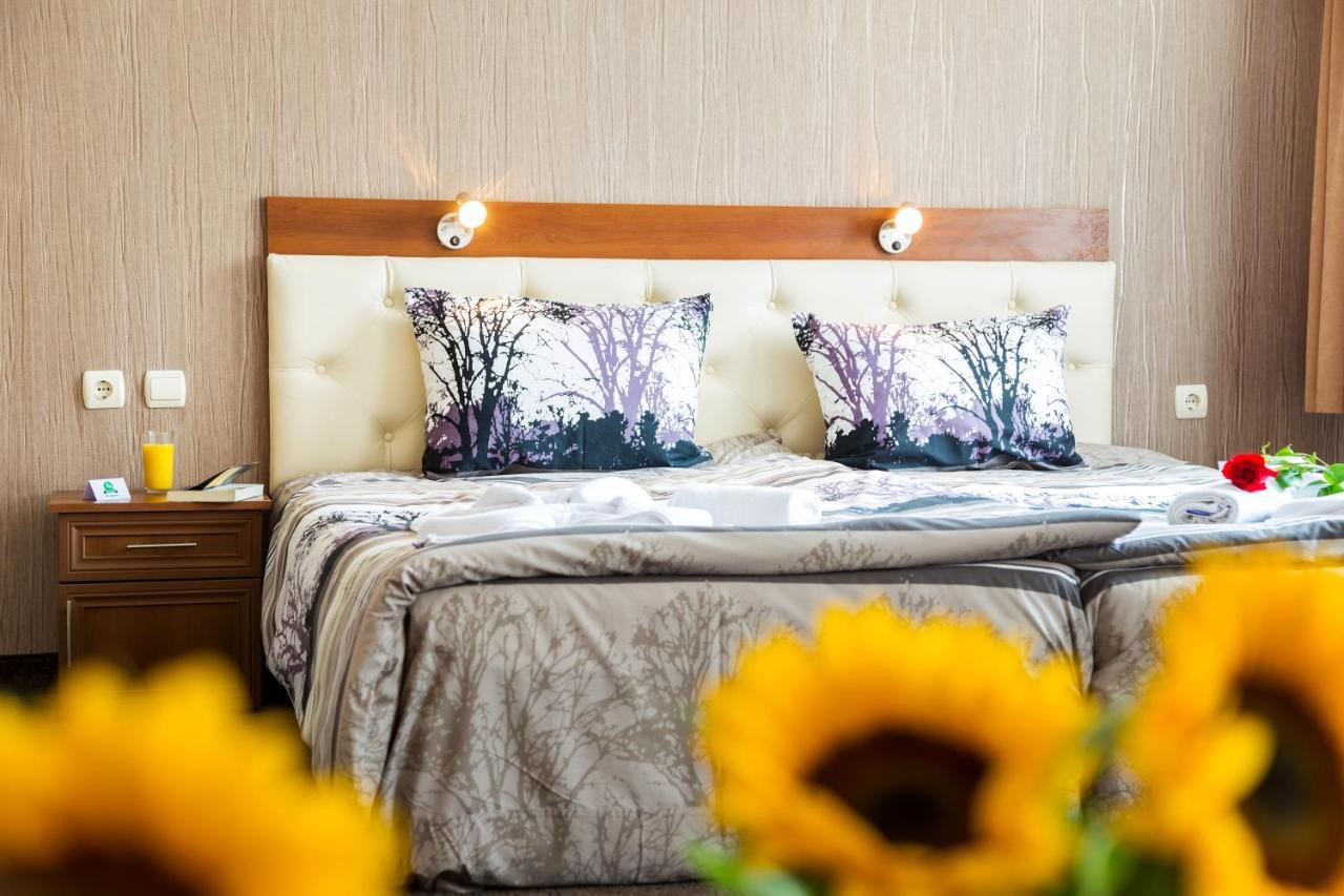 Family Hotel Romantika Βέλινγκραντ Εξωτερικό φωτογραφία